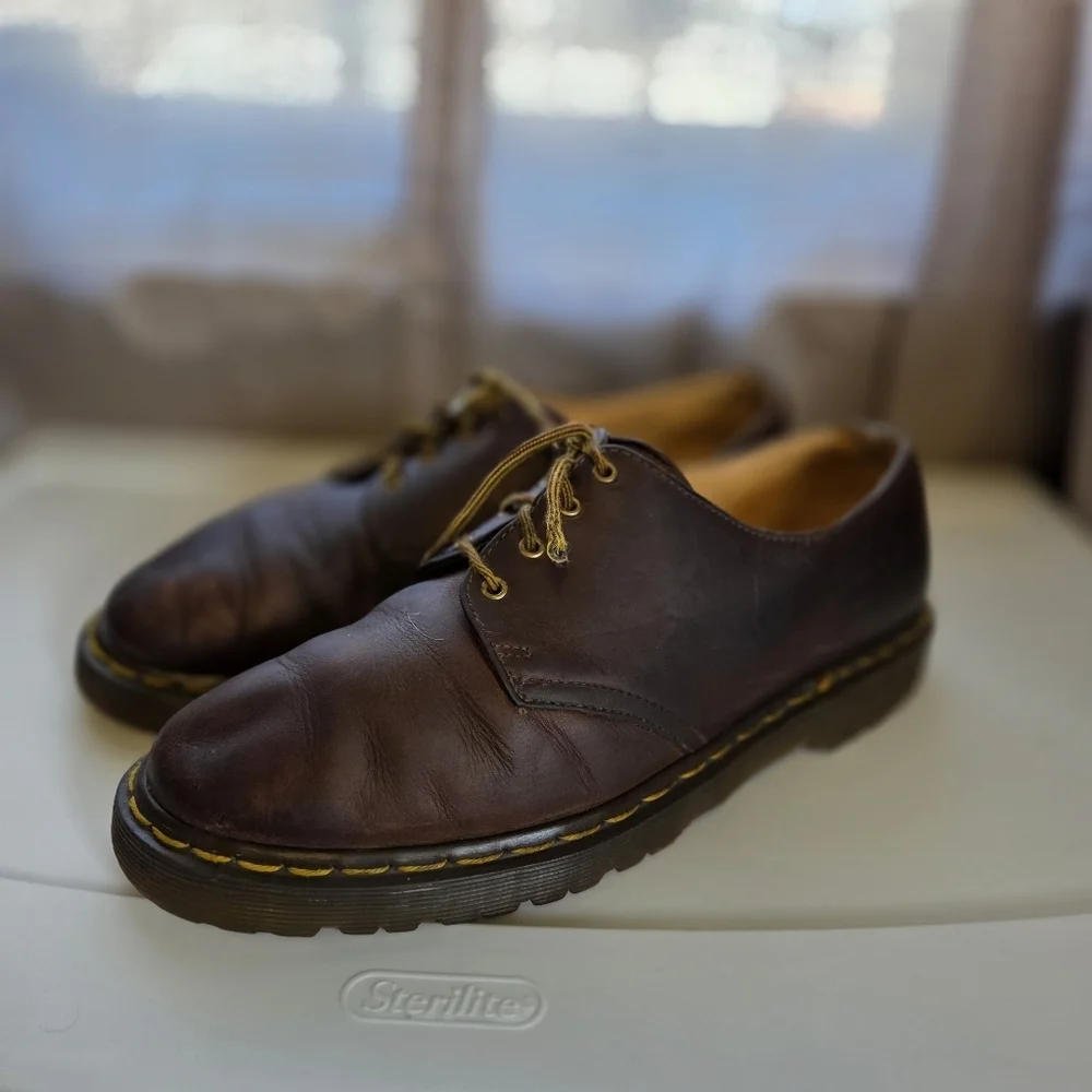 Dr. Martens vintage England brown derby Brown Leather Men's Shoes